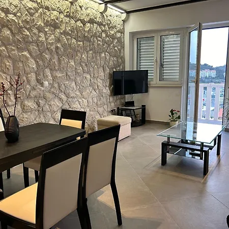 Perina - Free Parking Apartament
